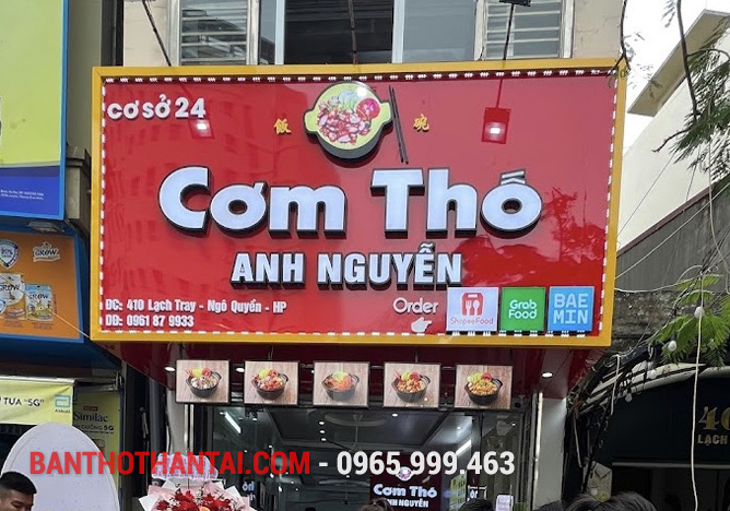 Biển quảng cáo Cơm thố Anh Nguyễn 3