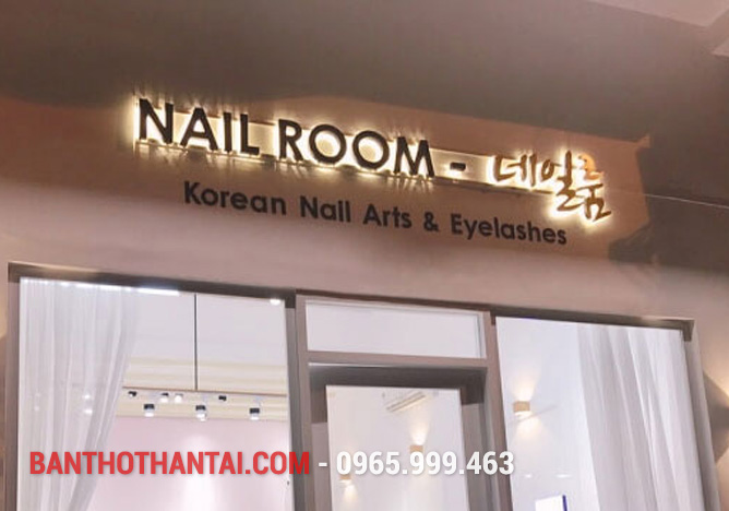 Biển quảng cáo cửa hàng nail 21